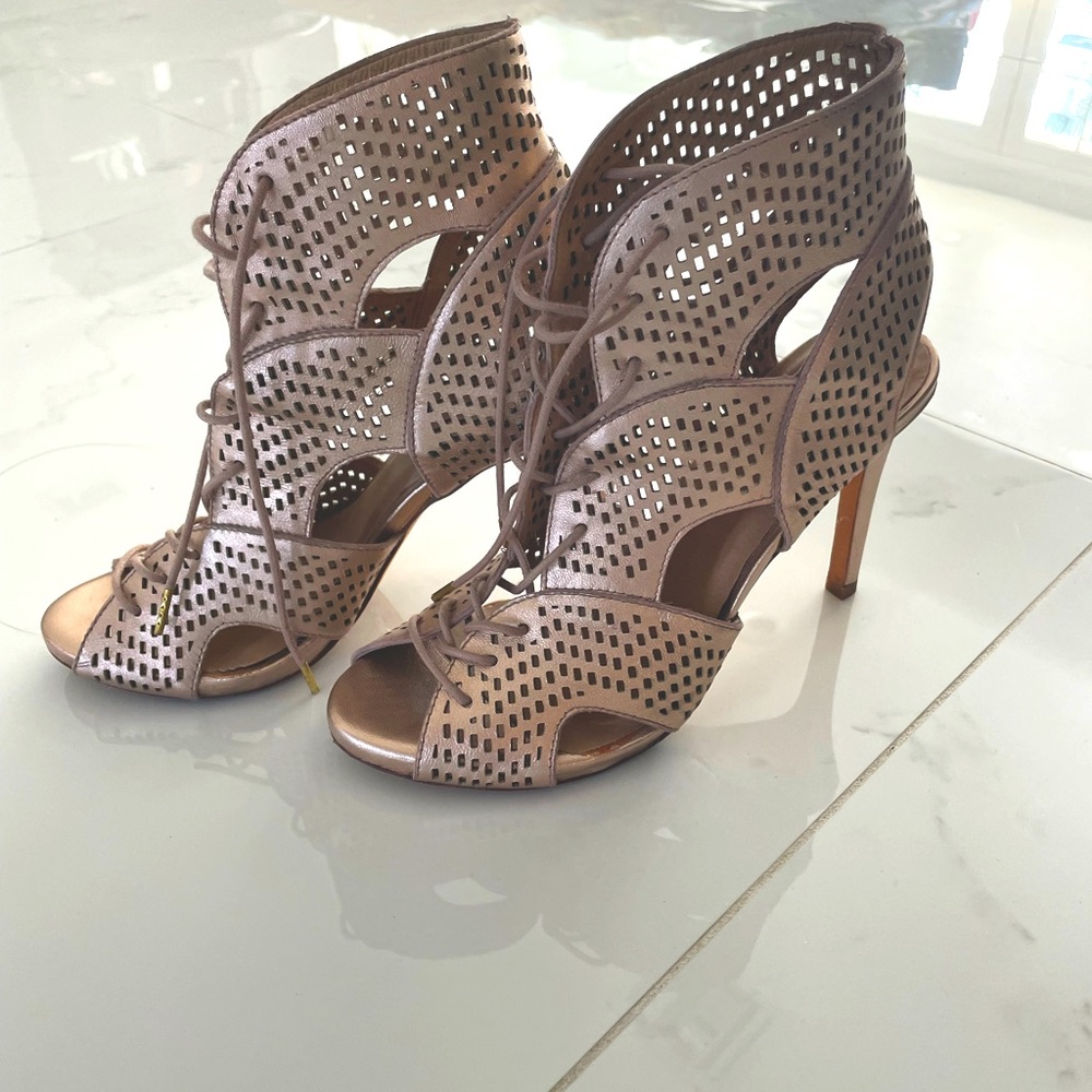 Gorgeous high heels JOIE ❤️💕